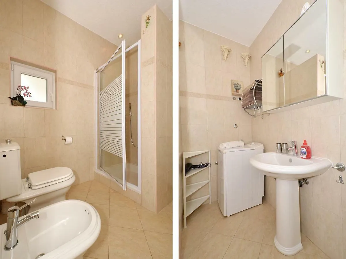 Apartment Dondras Residence Trogir