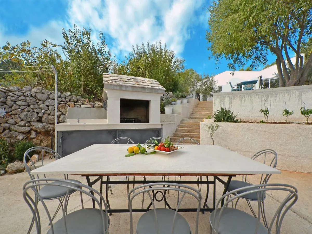 Dondras Residence Trogir 0*,  Croatia