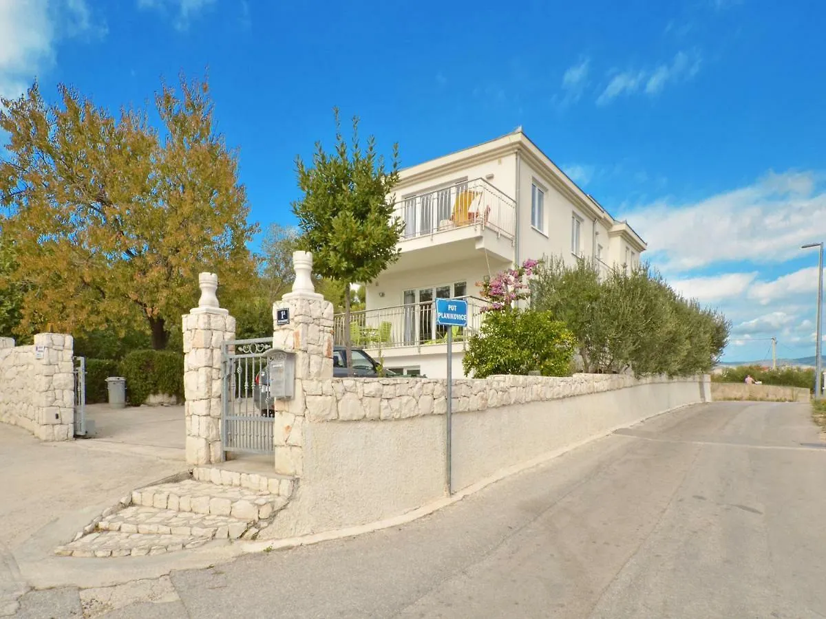 Dondras Residence Trogir