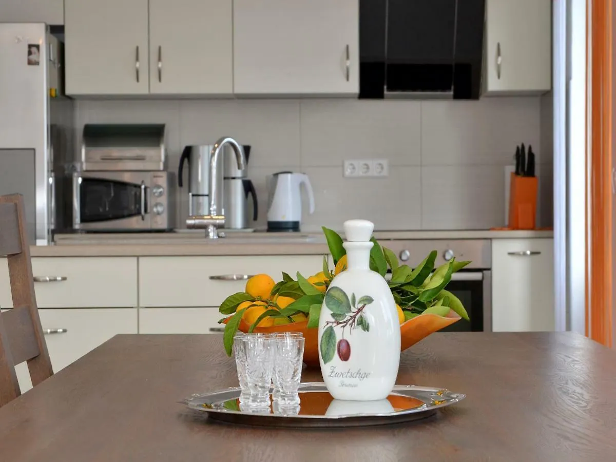 Dondras Residence Trogir 0*,