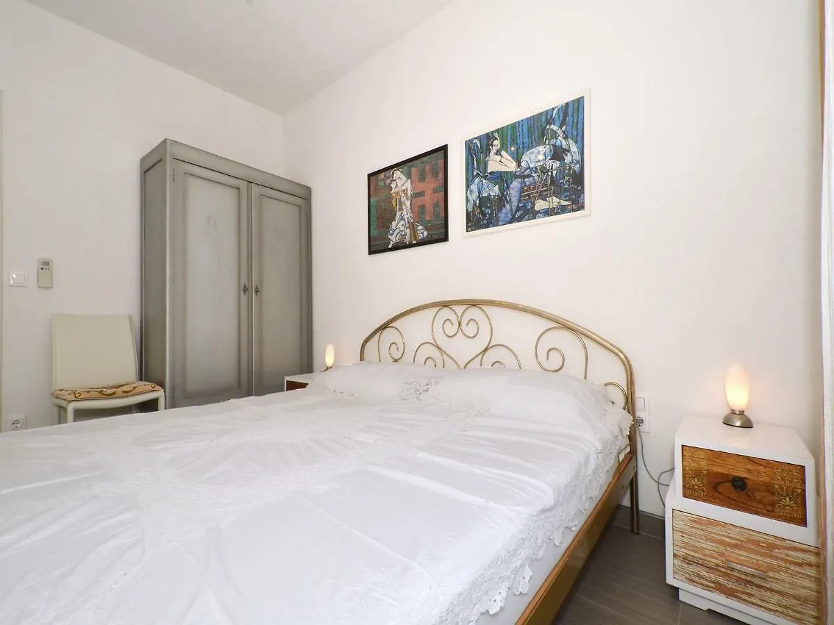 Dondras Residence Trogir Apartment